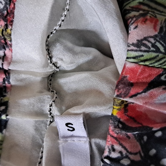 Johnny Was Rana BEAUTIFUL Maxi floral silk skirt. Beautiful floral print sizeS - Picture 5 of 8